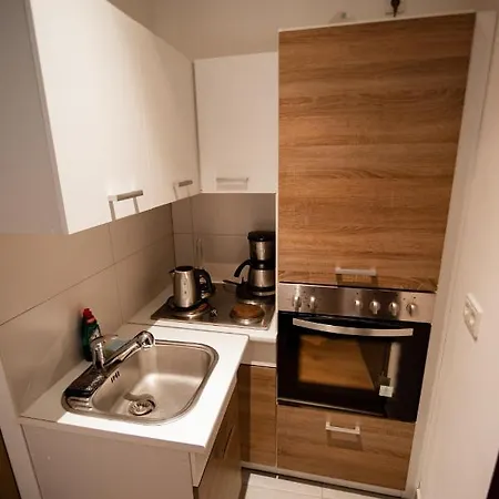 Main Appartments Frankfurt Airport ホームステイ
