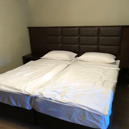 Δωμάτια σε οικογενειακή κατοικία Main Appartments Frankfurt Airport